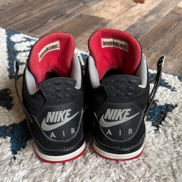 Nike Black and Red Men's Sneakers